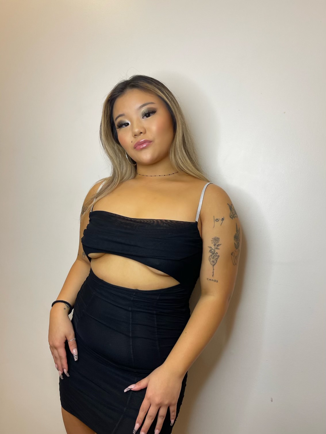 Abby at Elevate Tanning photoshoot