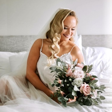Amber Nicole wedding day photo with spray tan